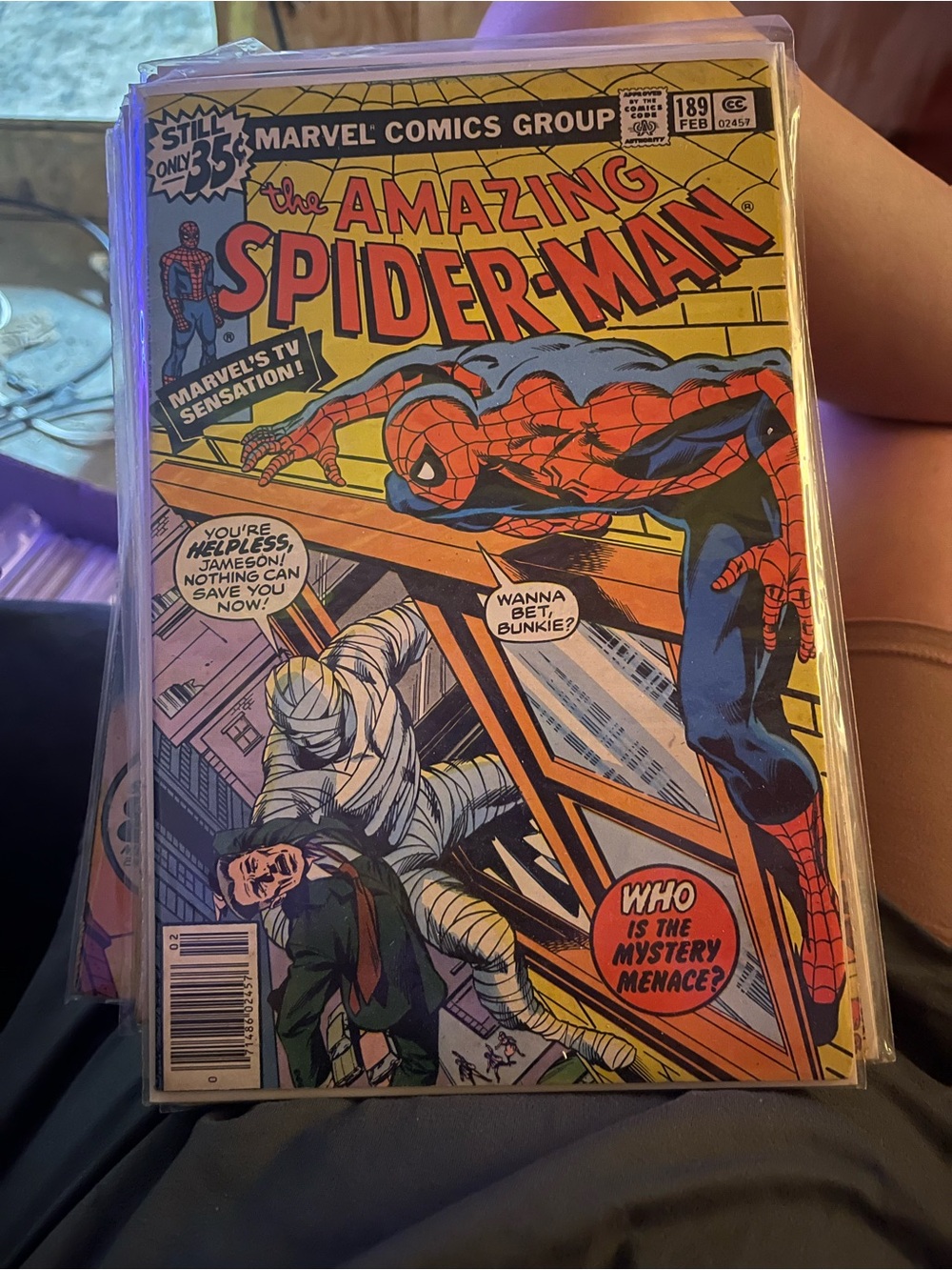 Marvel The Amazing Spider-Man Comic - Red, Blue & Yellow Cover key item
